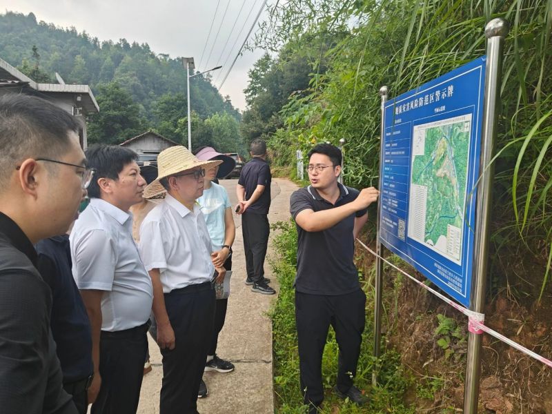 全鐵軍調研麻陽“點面雙控”工作??